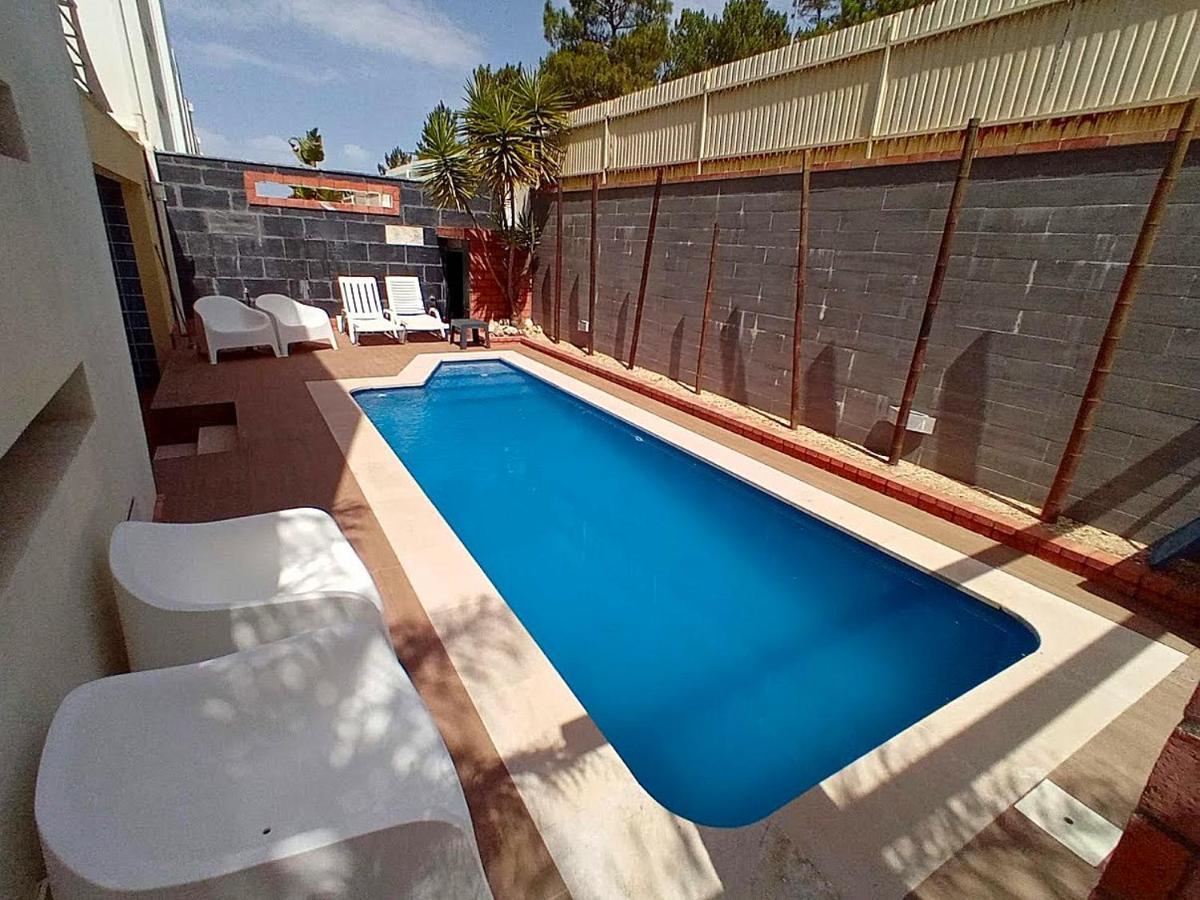 Sesimbra Charming Pool Duplex Bbk & Garden Villa Luaran gambar